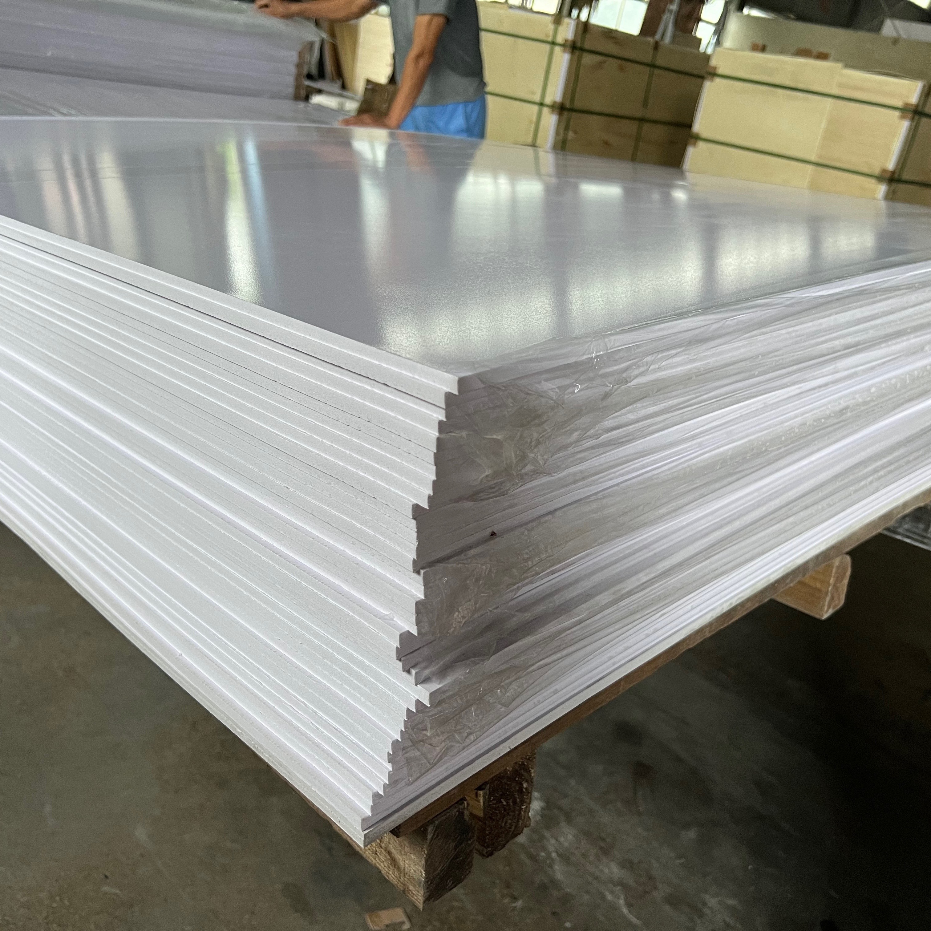 1.22*2.44m 3-8mm PVC Co-Extrusion Board