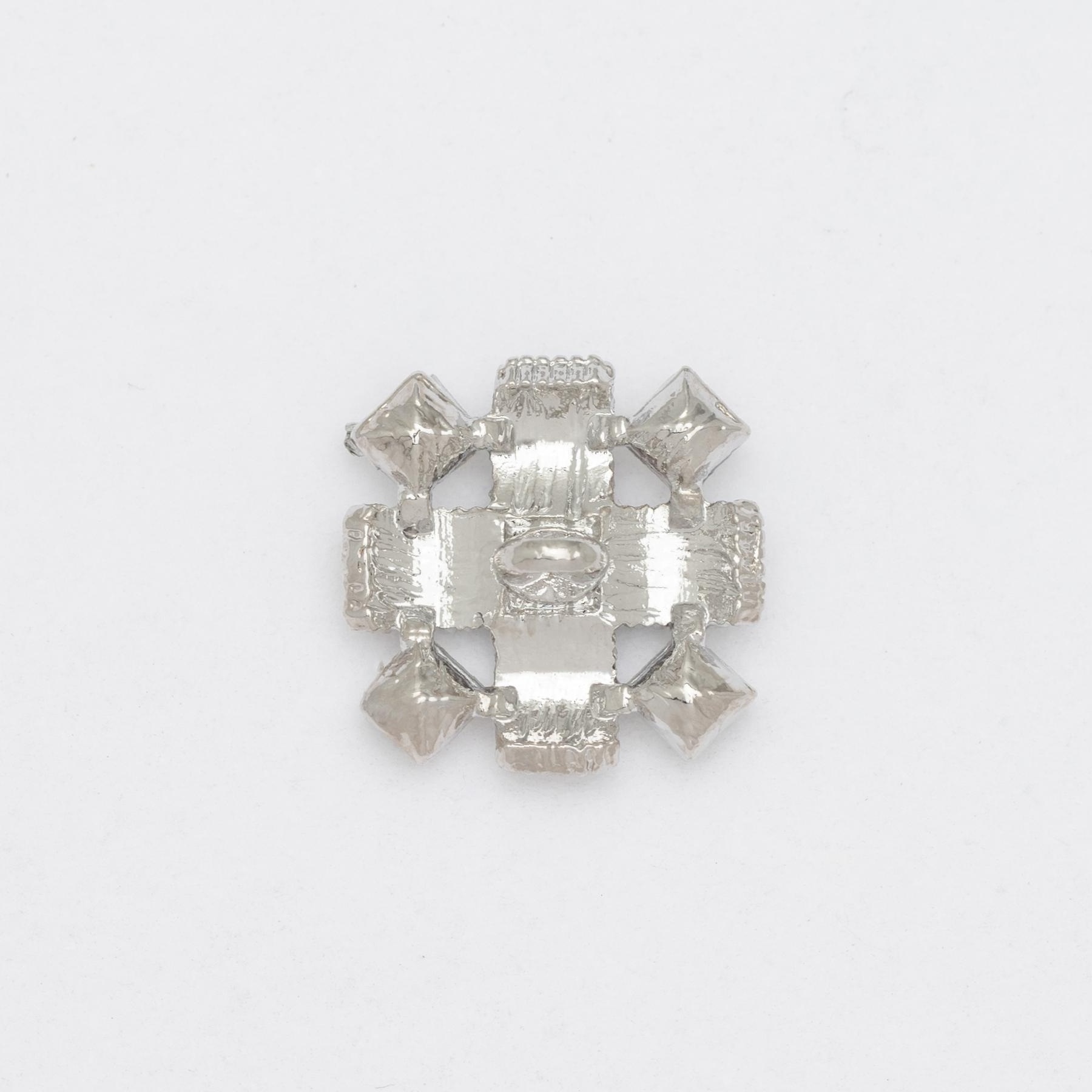 Zircon silver rectangle shank buttons