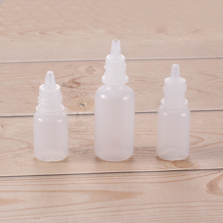 Custom color empty mini 3ml 8ml 15ml white black HDPE glue bottle for False nail glue/lash extension glue eyelash with cap