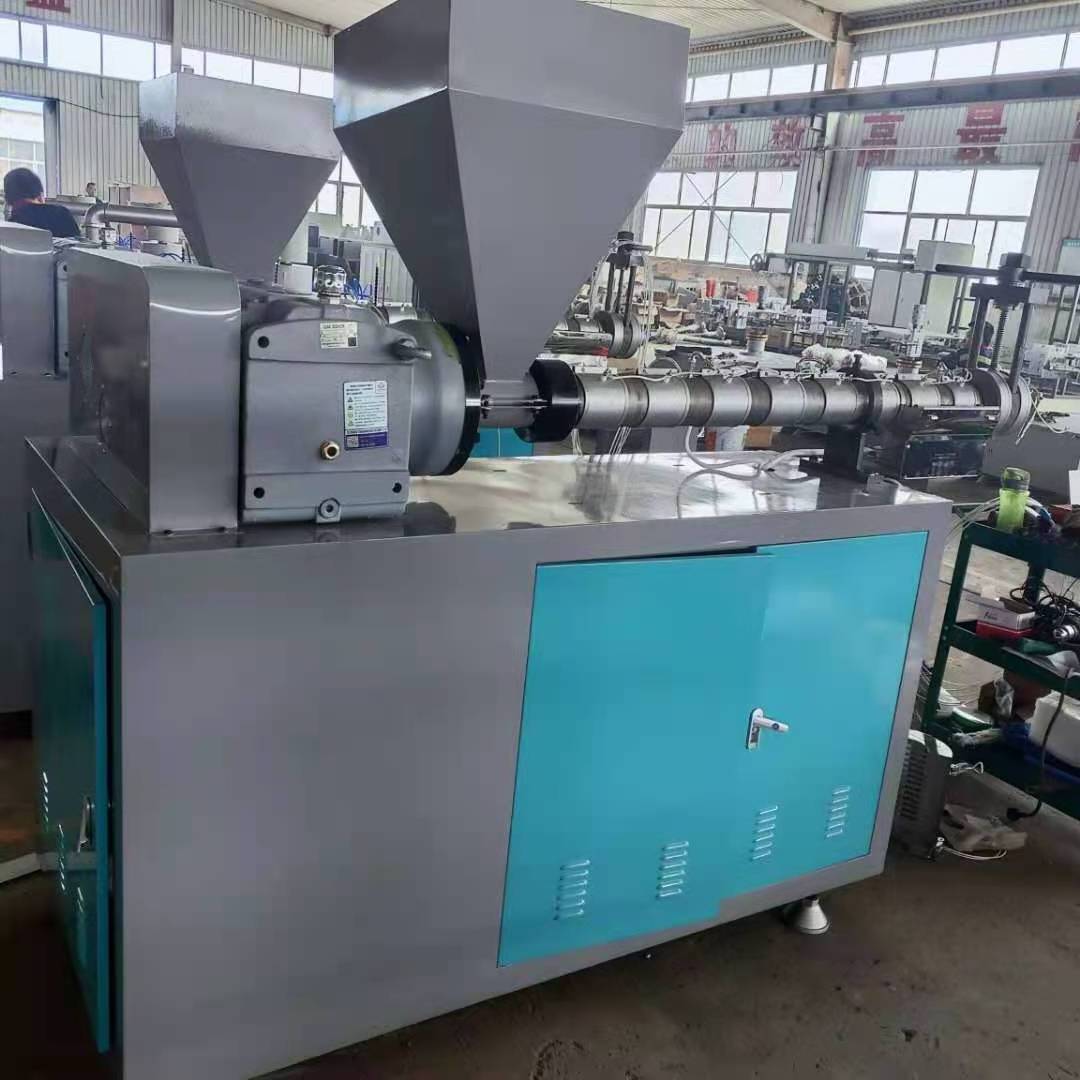 LDPE six station ice lolly tube /toy jelly tube /ice lolly soft bottle ice pop plastic tube extrusion blowing molding machine