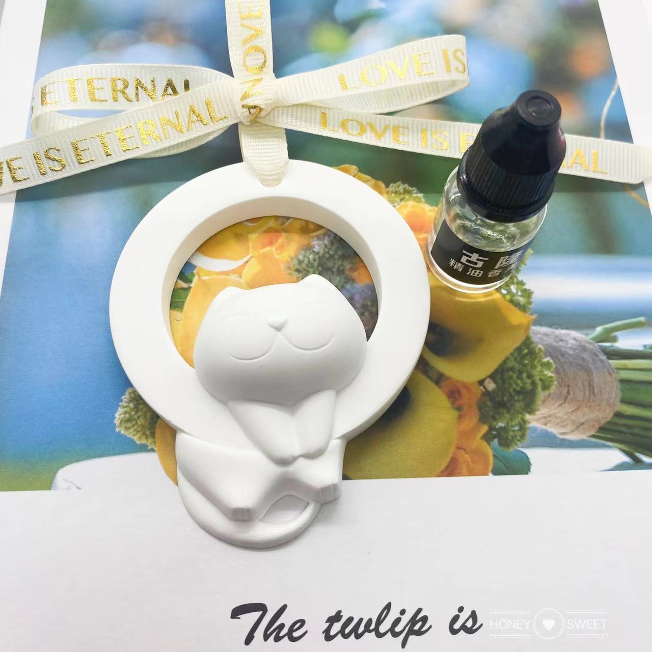 Hot selling cat-shaped ceramic aromatherapy essence oil stone diffuser gypsum car perfume Car pendant