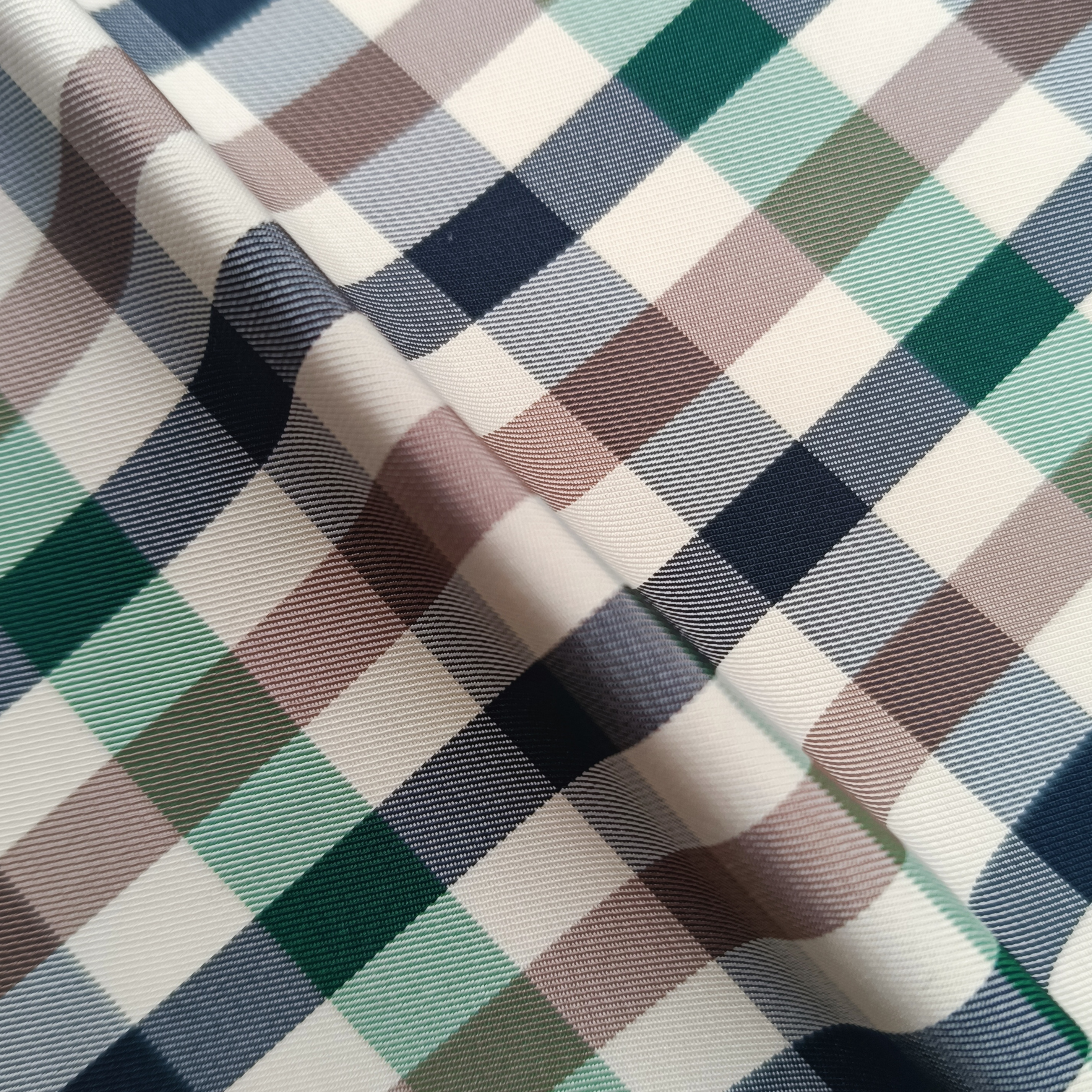 2023 Hot Sale comfortable yarn dyed fancy checks fabric for garment plain dyed fabric