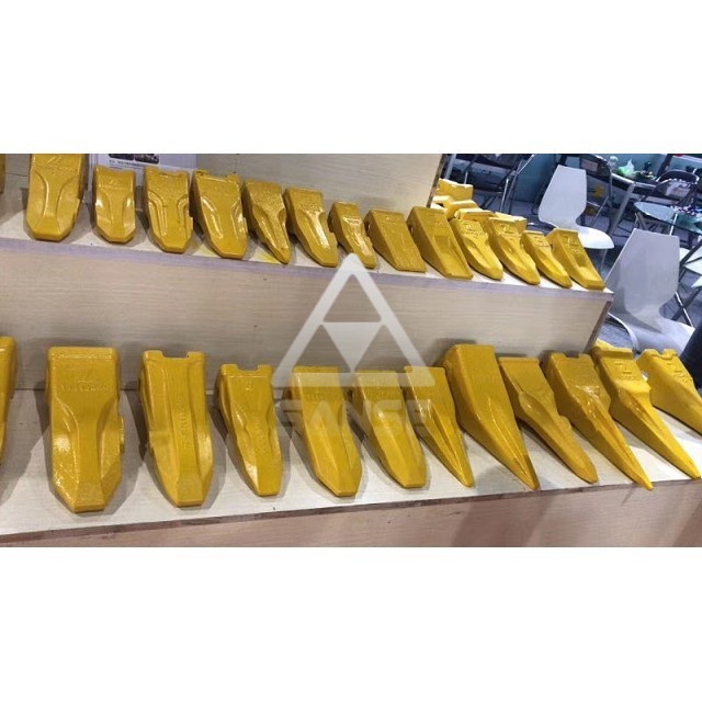 High quality PC400 excavator rock drilling bucket teeth 14152RC-1 Heavy machinery parts bucket tooth 208-70-14152RC