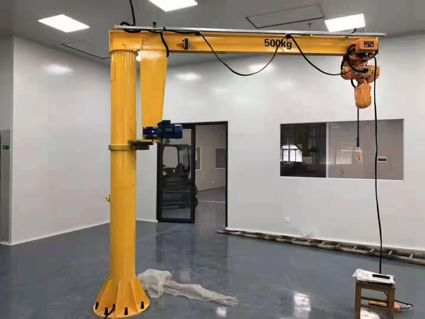 Swing Arm Jib Crane Column Mounted Floor Pedestal Slewing Pillar Cantilever Crane With Electric Hoist