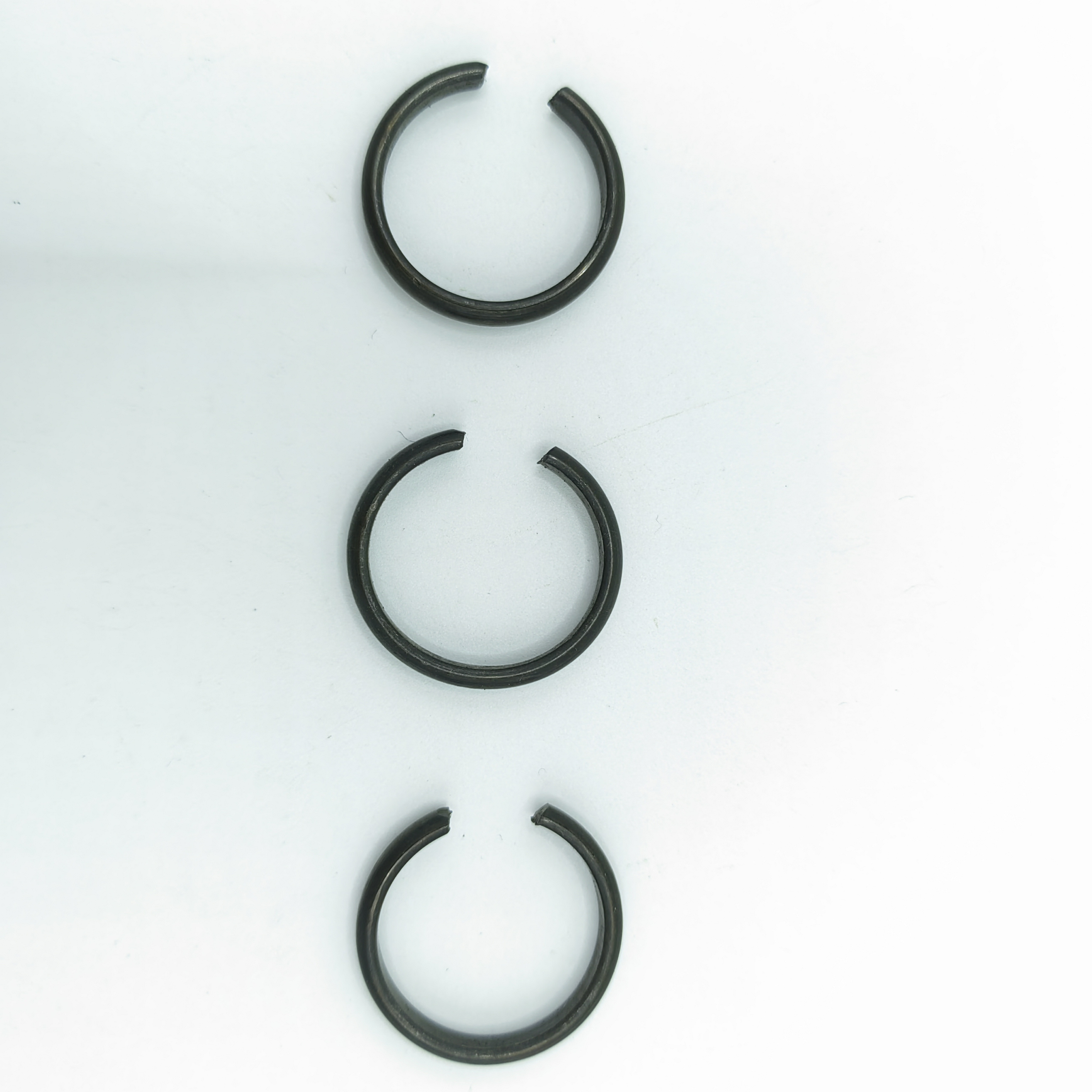 Professional manufacturers support customized wholesale of high-quality semi-circular shaped snap springs at ultra-low prices