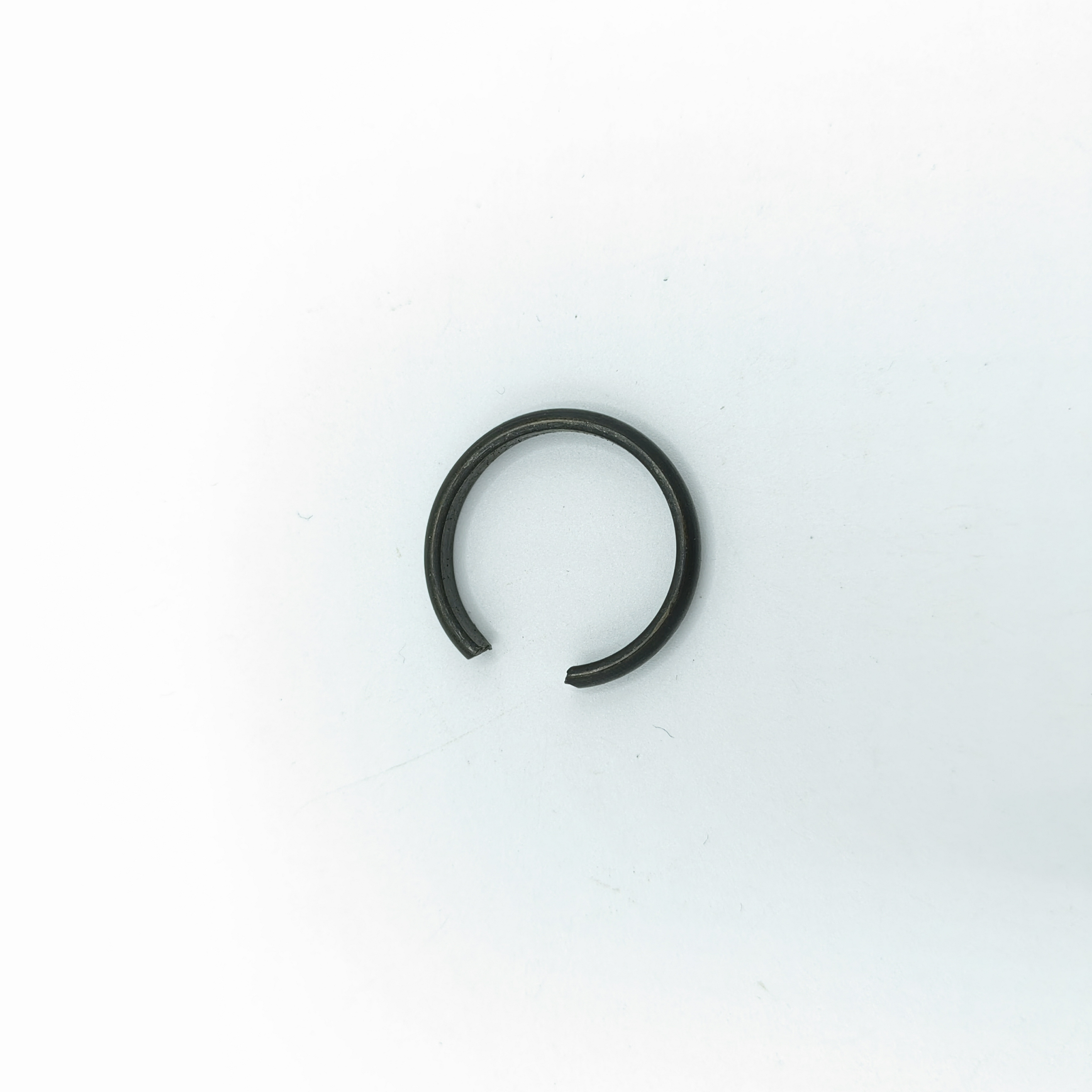 Customized stainless steel carbon steel spring with circular semi-circular wire snap ring for shaft