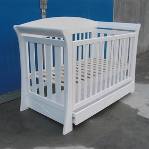 Wholesale Solid wood Furniture bassinet baby crib bassinet Nursery Bed and Baby craddle