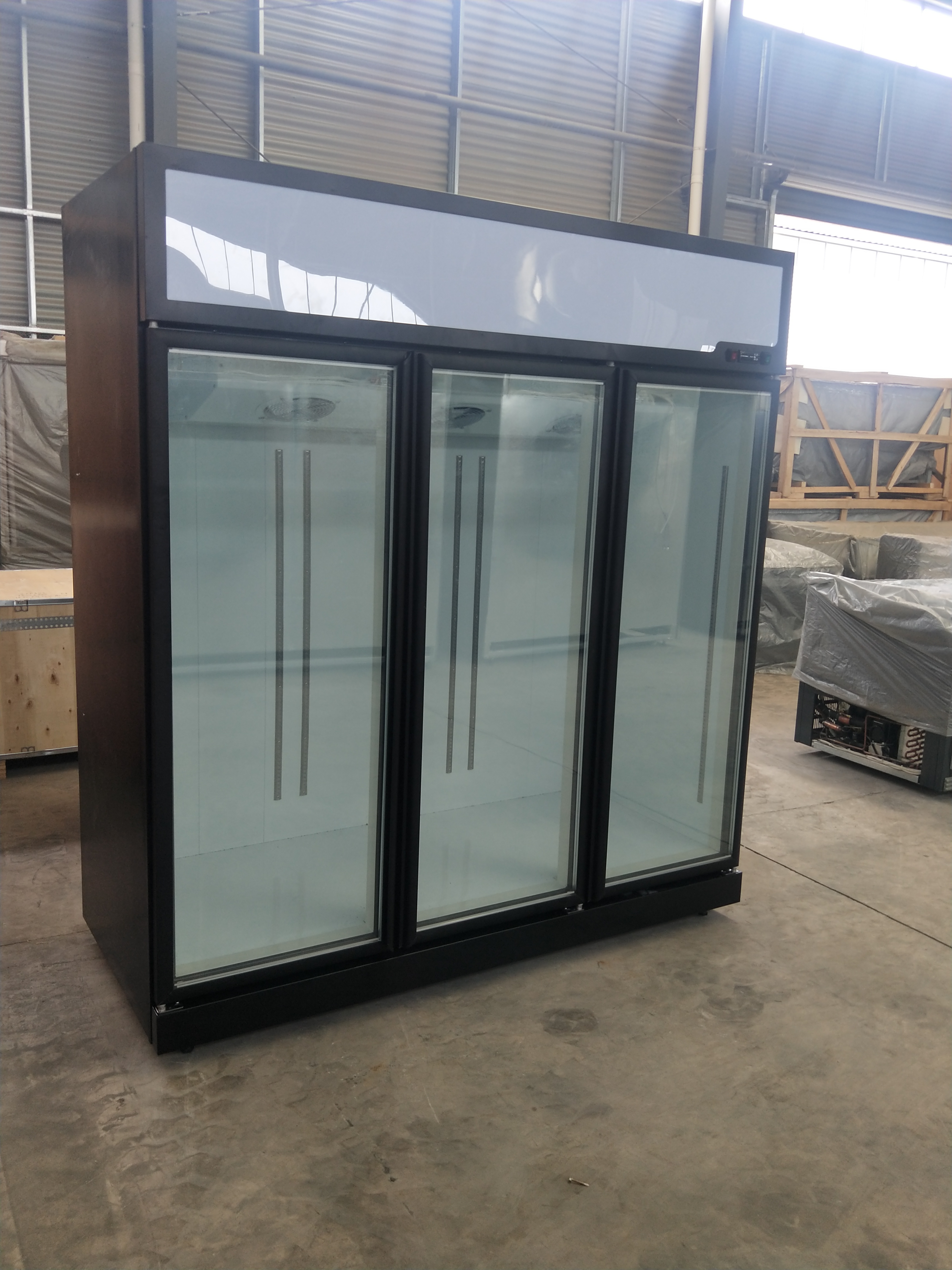 Glass door freezer with light  refrigerator fridge pepsi refrigerator yogurt cooler refrigerator for supermarket