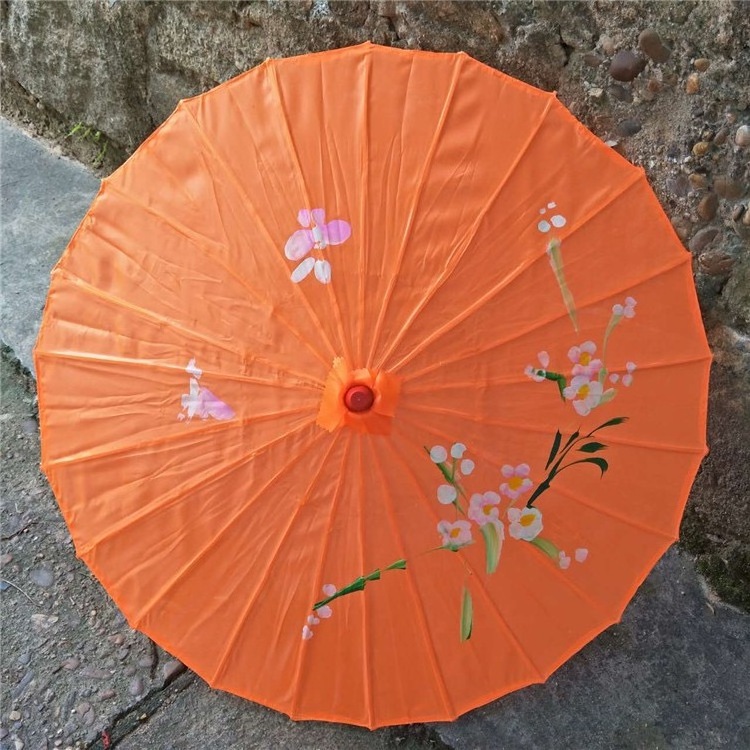 Manufacturers direct oil paper umbrella shooting props dance umbrella ceiling decoration sun protection silk craft umbrella