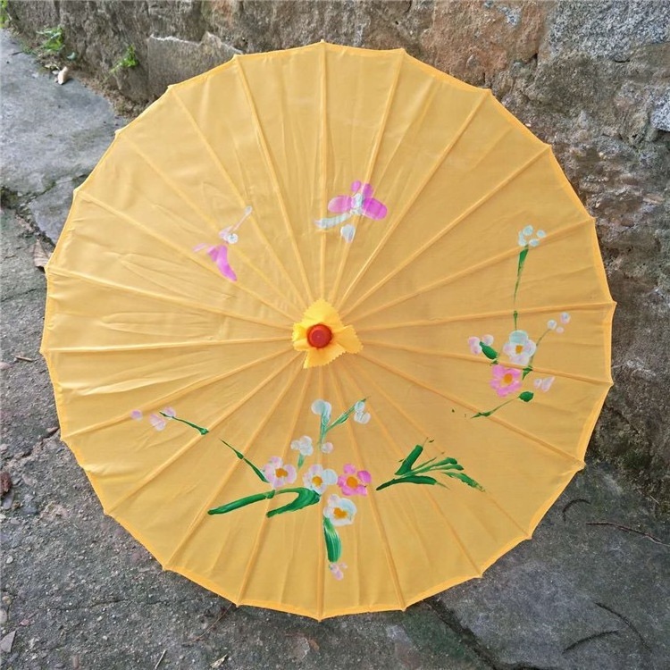 Manufacturers direct oil paper umbrella shooting props dance umbrella ceiling decoration sun protection silk craft umbrella