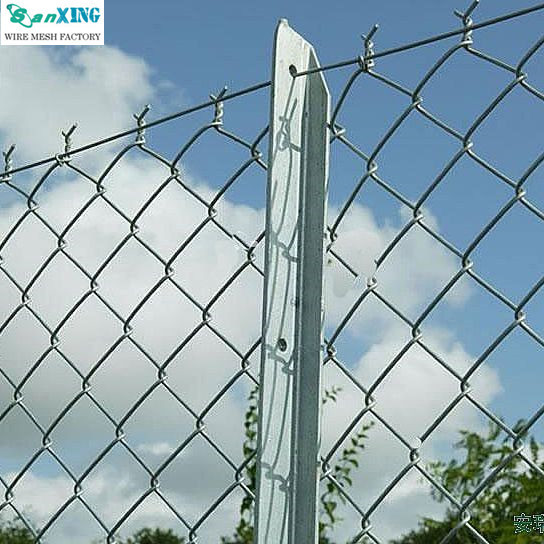 galvanized chain link fence wire mesh 100 ft roll cyclone wire black chain link fence for sale