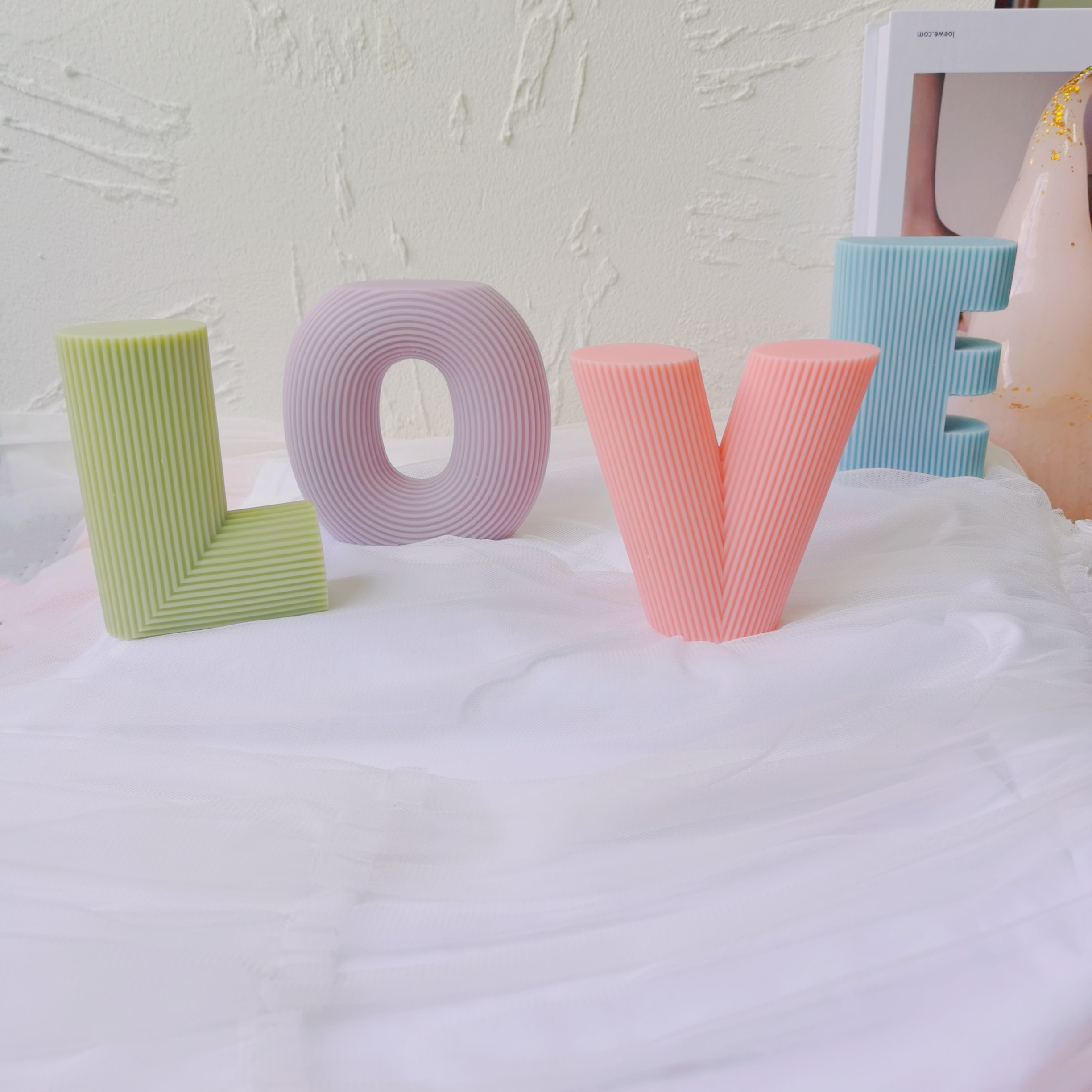 Ribbed Letter Love Candle Molds Aesthetic Curved Home Deco Resin Mould Alphabet Pastel Decorative Candle Silicone Mold