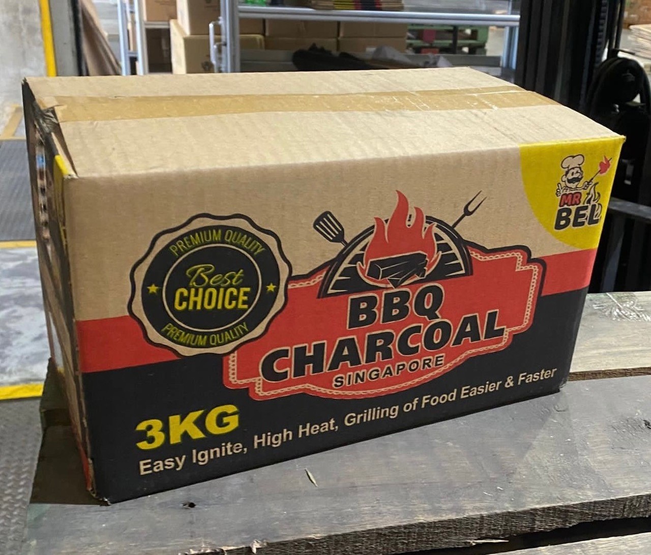 Wholesale Price Wood Material 100% Natural Chemical Free BBQ Charcoal For Barbecue With Lump Shape Black Charcoal