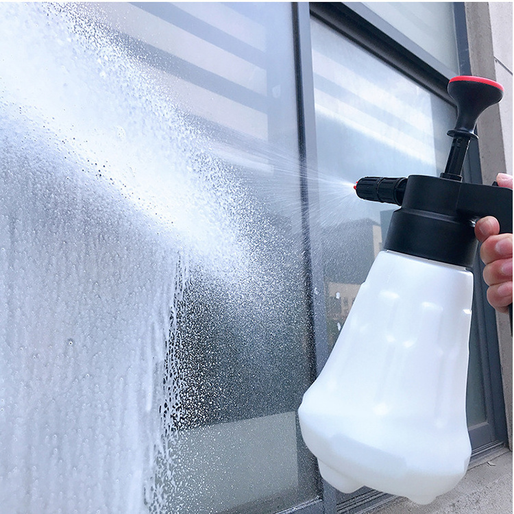 Auto Fan-shaped high-pressure cleaning watering can 2L Car Washing Detailing Lance Home Garden Handheld Foam Sprayer