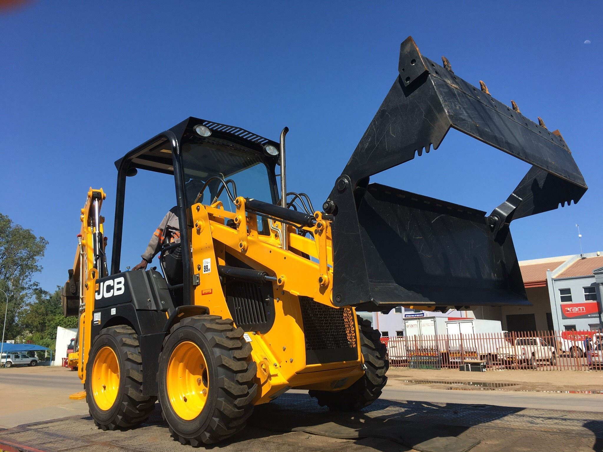 Used and new JCB 1CX Backhoe Loader/ used caterpillar 420 backhoe loader for sale 4x4