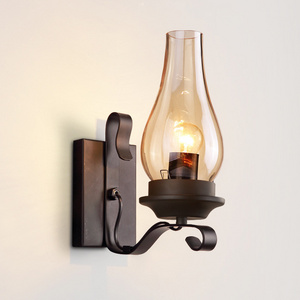 Indoor Use Glass Lantern Vintage Oil Lamps Decorative Vintage Kerosene Wall Light Vintage Wall Lamp