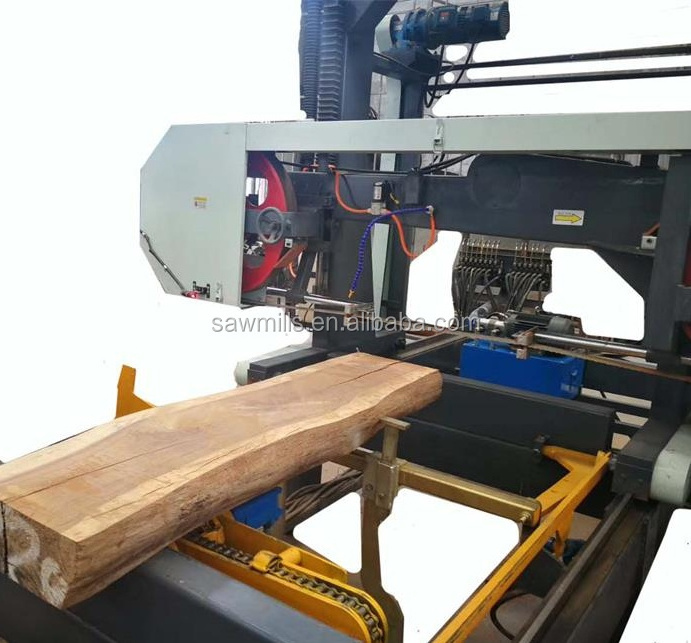 Hand / Automatic Wood Cutting Machine Mobile Horizontal Band Saw For Wood Logs