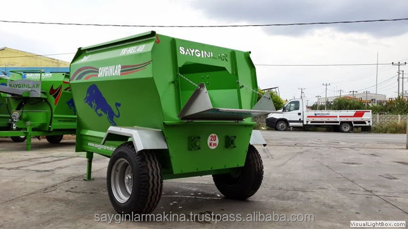 Cattle Feed Mixer Tmr Wagon 3m3 Both Electric and Tractor Pto Powered Feed Mixing Truck