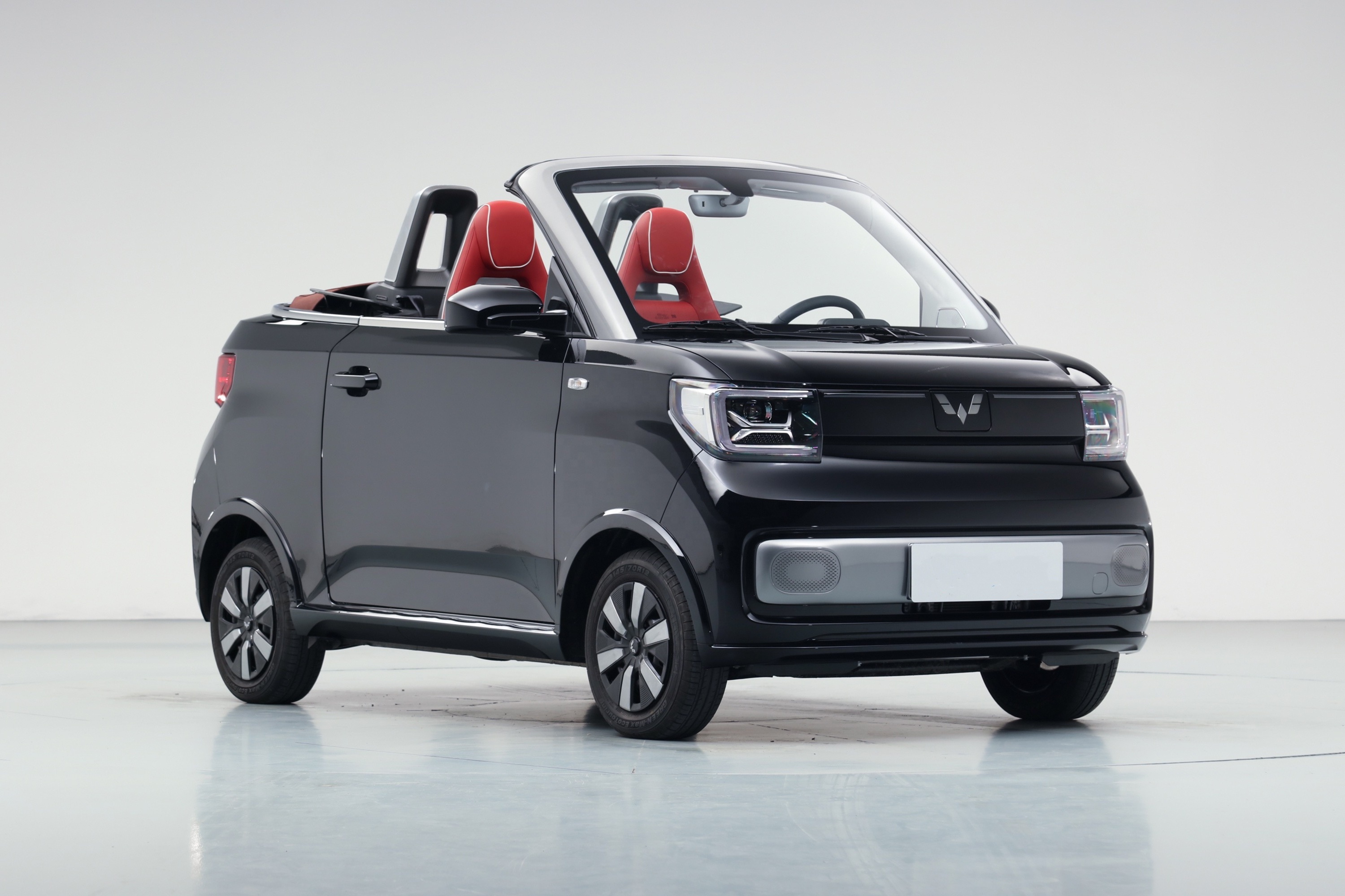 New Design Cabriolet Reserve Vehicle CLTC 280km Wuling Hongguang EV Mini Convertible Used Electric Cars