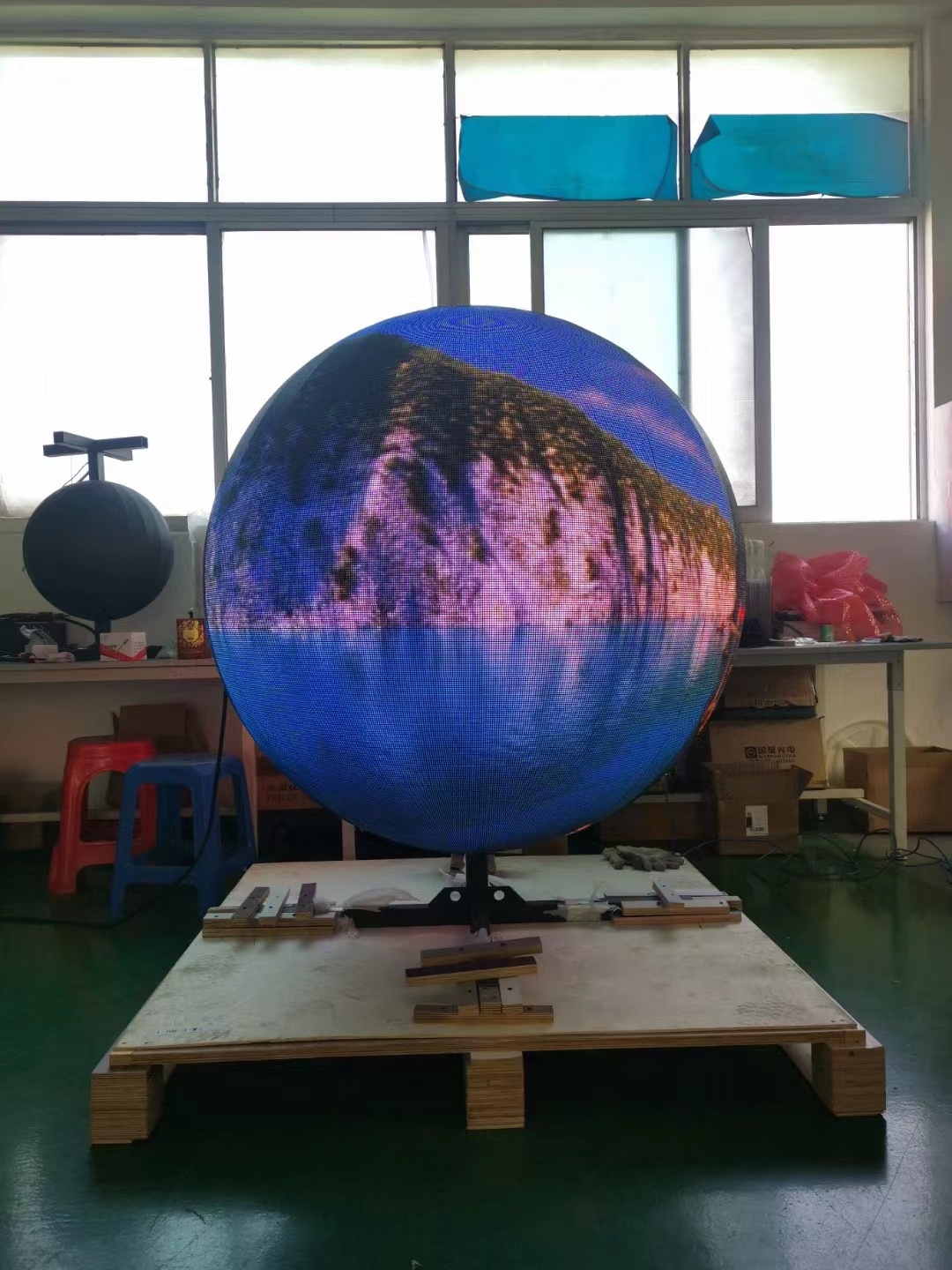 Jode Indoor Outdoor Spherical LED Ball Screen P1 P2 P2.5 P3 P4 Globe Diameter More Screen Shaped Sphere LED Display