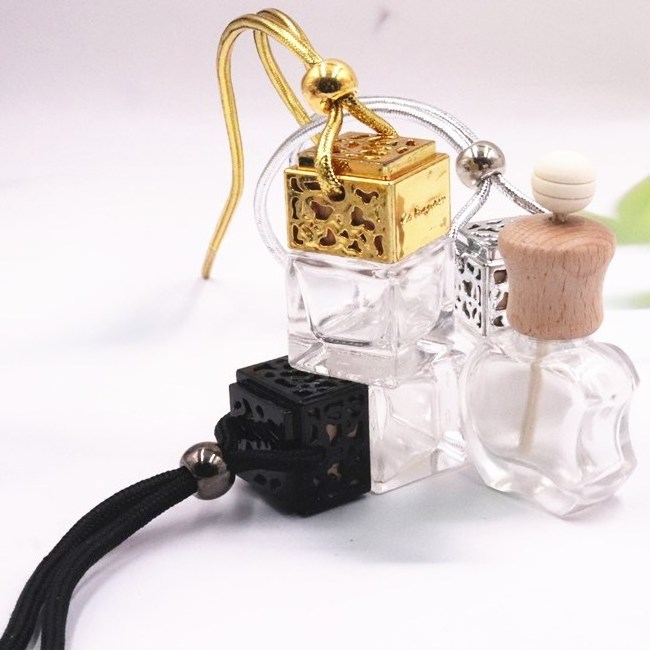 RTS Hanging Perfume Car Air Freshener Bottles 10ml Wooden Round Square Empty Aroma Glass Car Perfume Diffuser Bottle