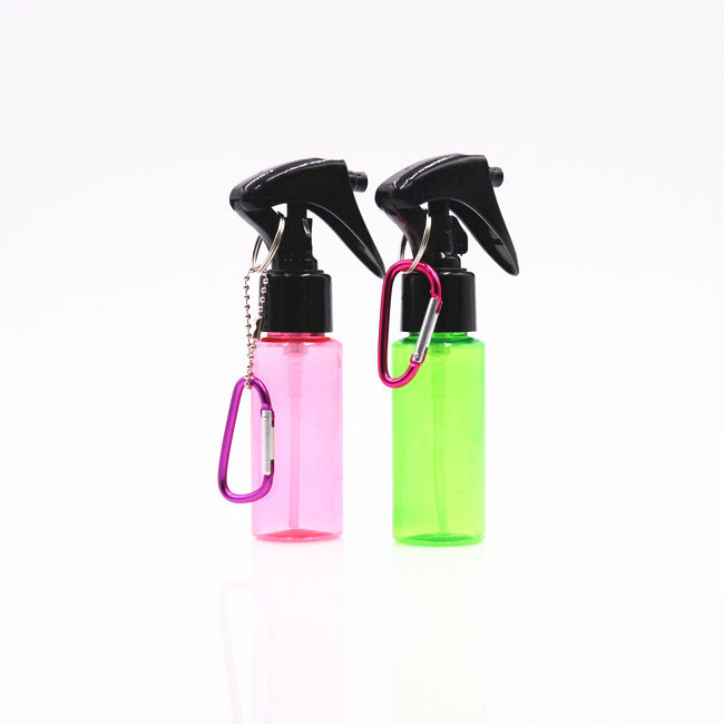 Empty pet plastic spray bottle keychain 50ml 60ml pink blue mini spray bottle portable alcohol spray bottle