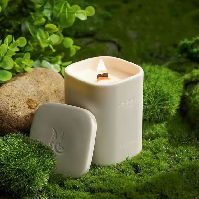 Handcrafted advanced sense household smokeless low temperature cuboid ceramic cup romantic atmosphere aromatherapy candle