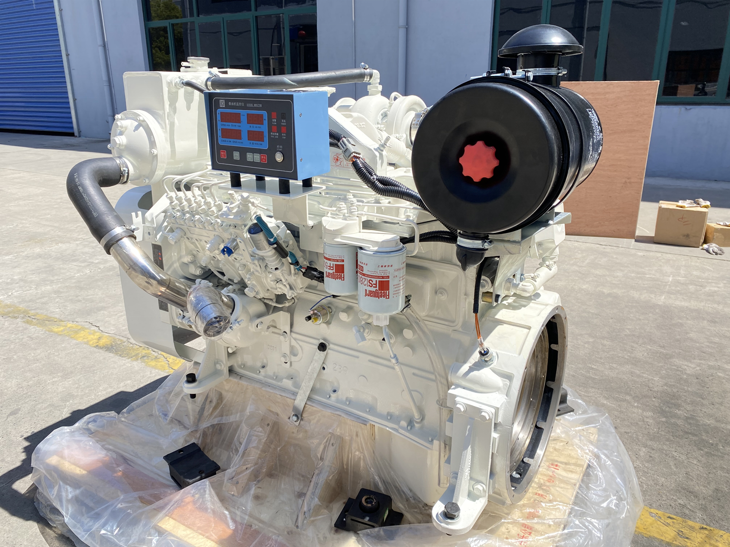 Brand new 90kw 2200rpm 6BT5.9-M120  diesel engine for marine