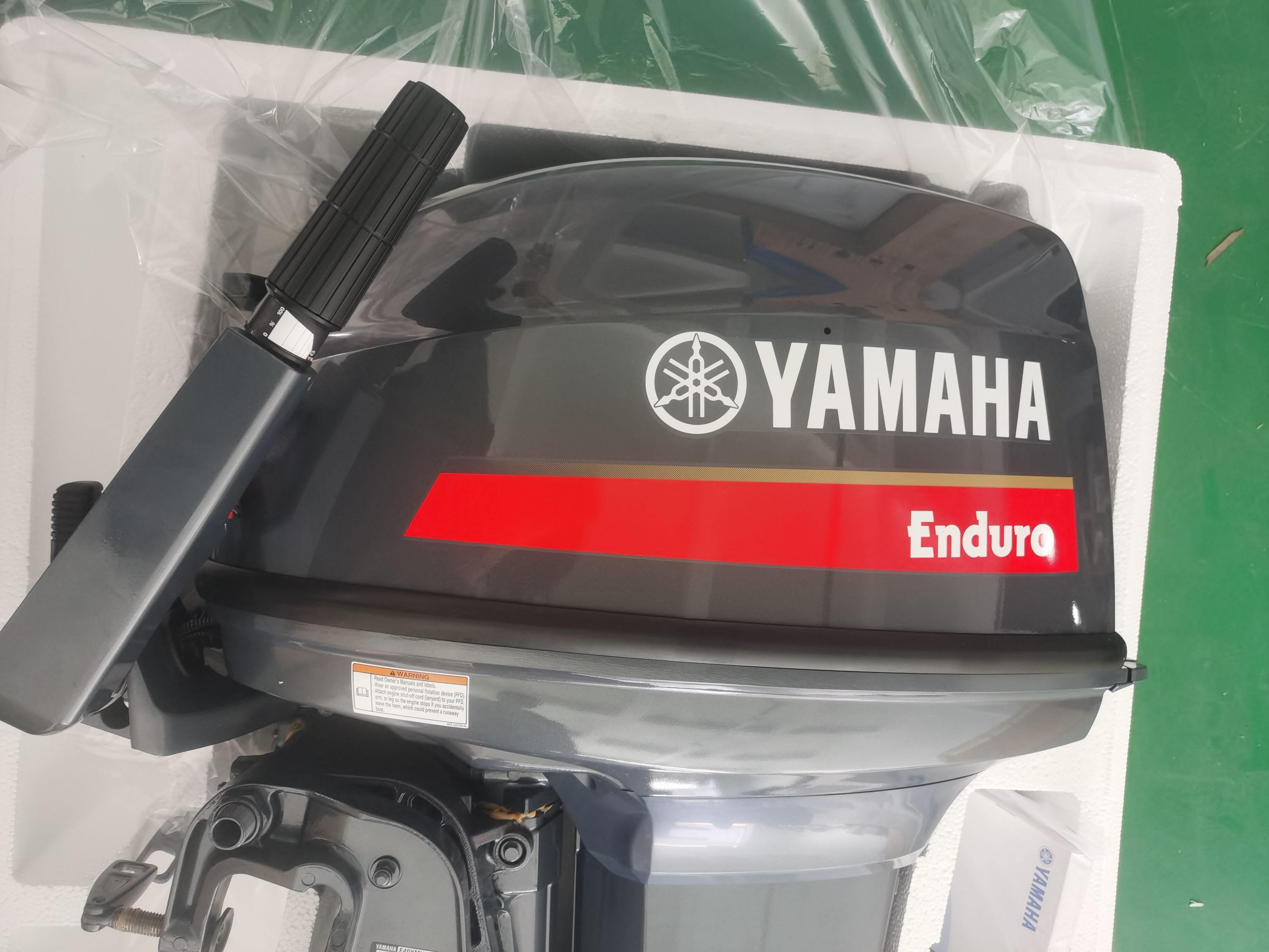 40HP YANMAHA 2 stroke E40XMHL outboard marine engine