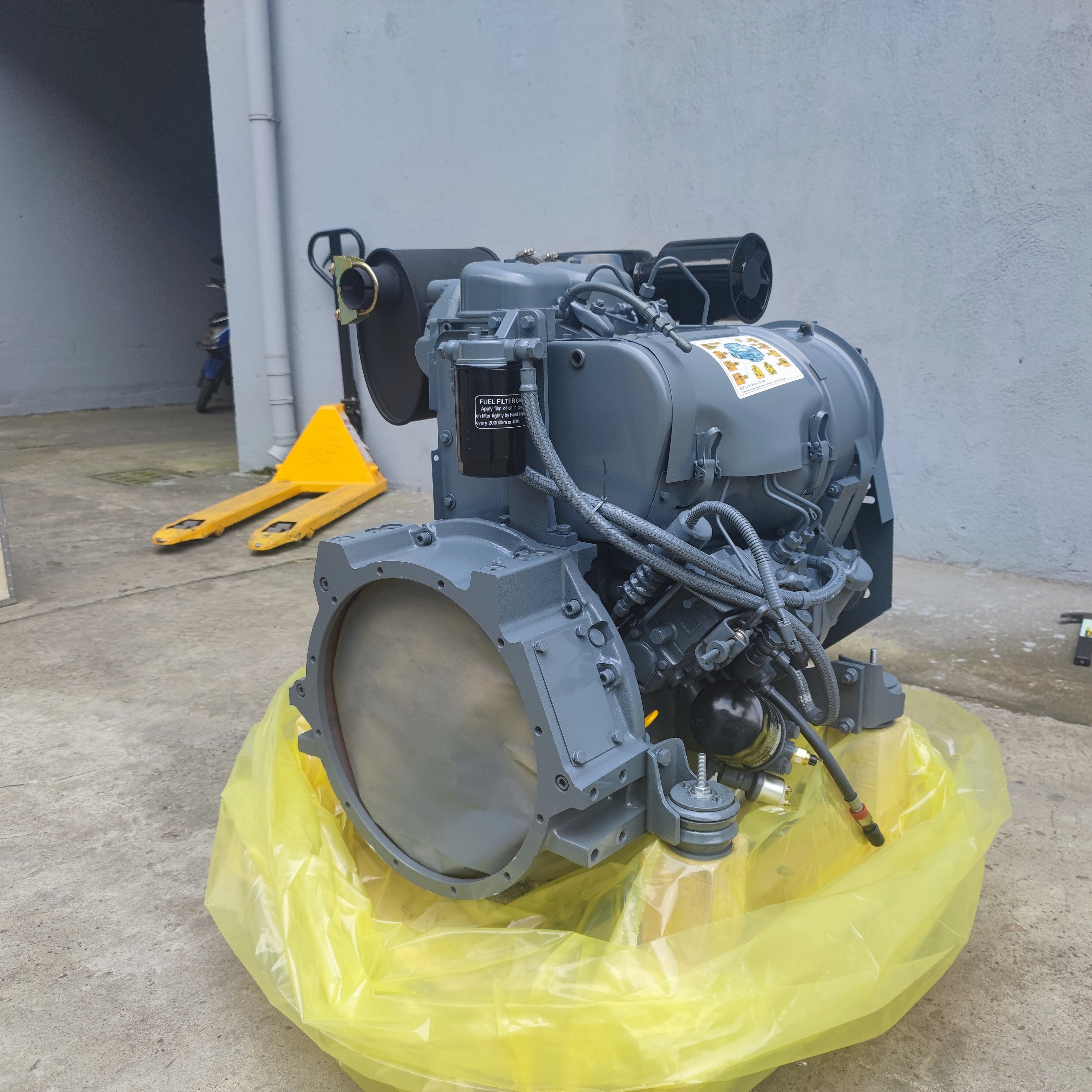 deutz 912 air cooled 2 cylinder diesel engine F2L912