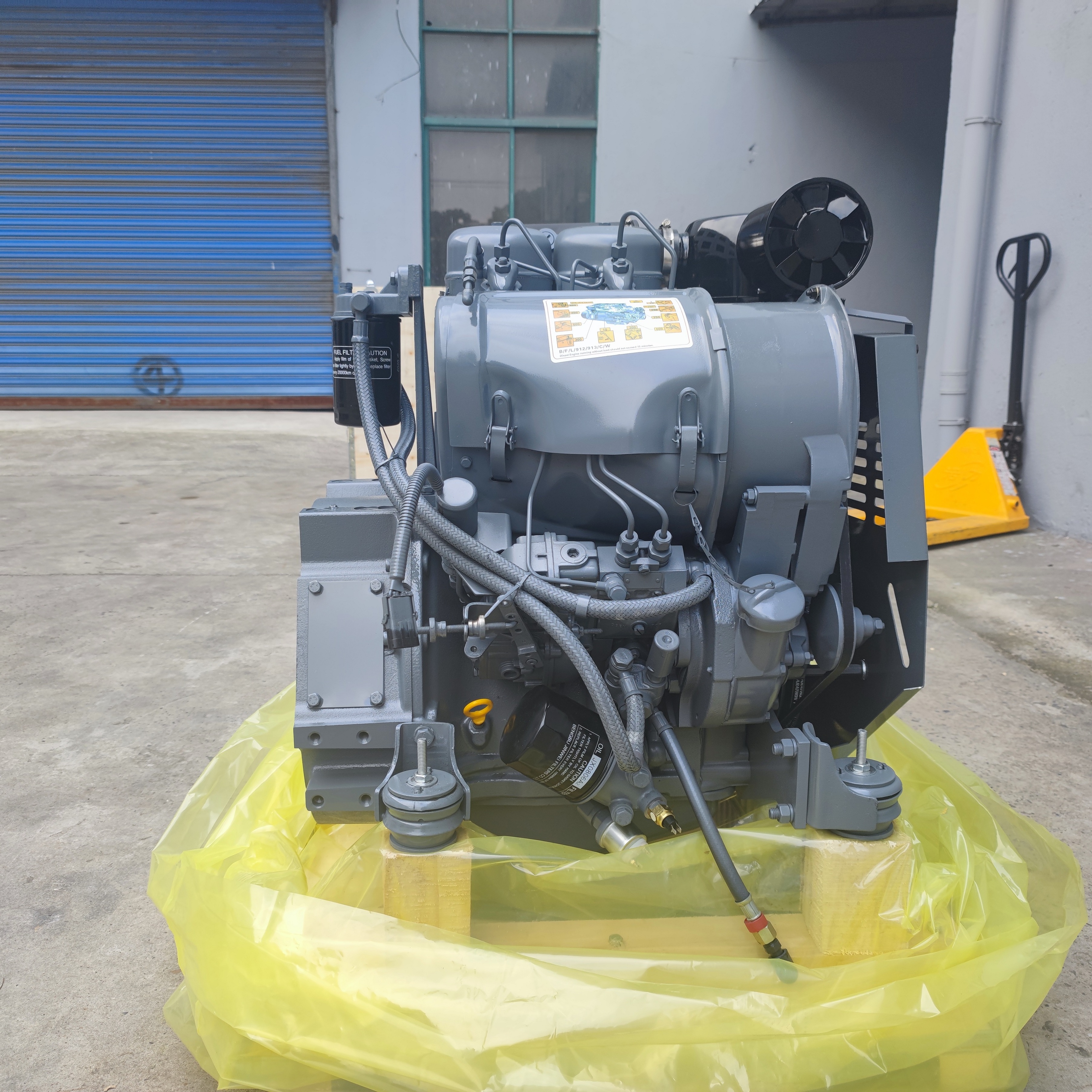 deutz 912 air cooled 2 cylinder diesel engine F2L912