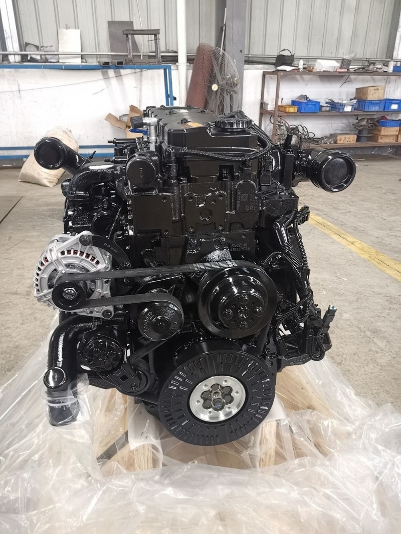 Dongfeng truck 6 cylinder 155kw(210)hp/2500rpm turbo diesel engine ISDe210 30