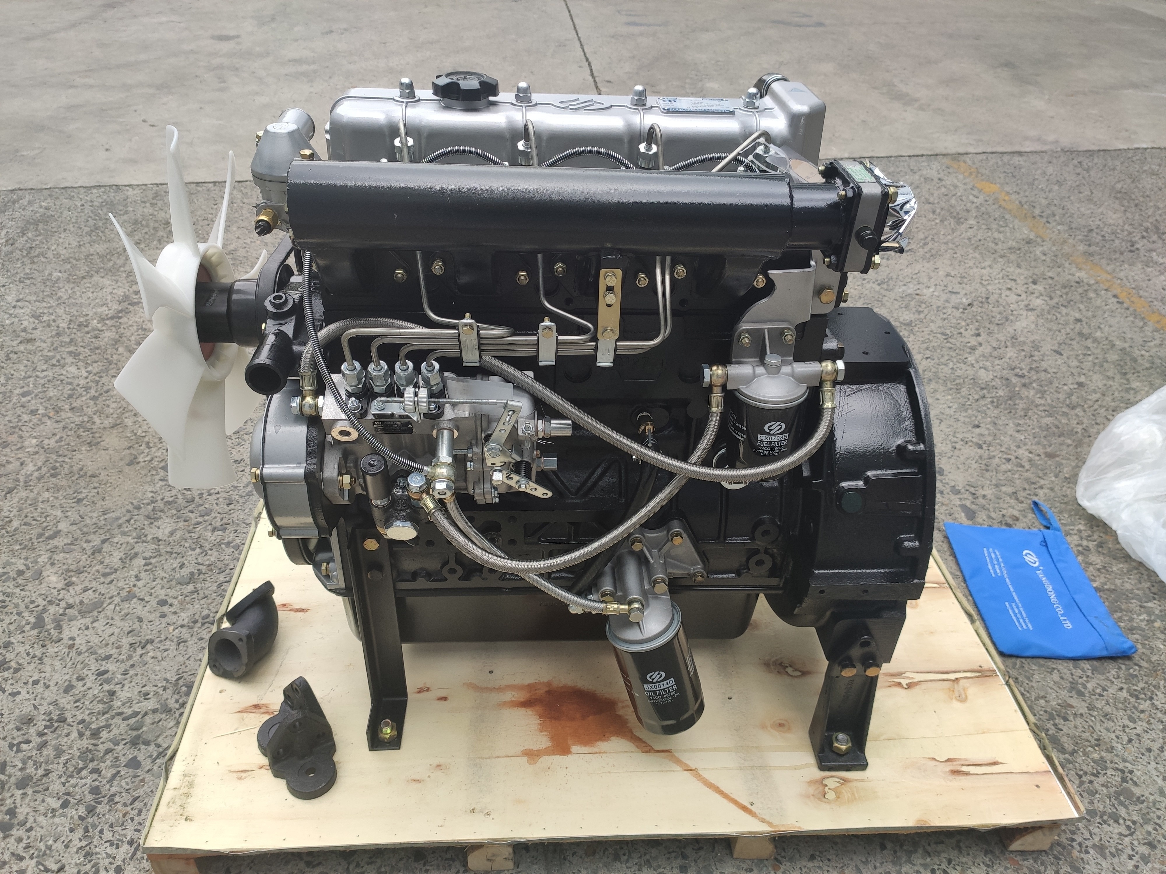 Factory direct sale 45HP YangDong Y4100D 4 cylinder diesel engine