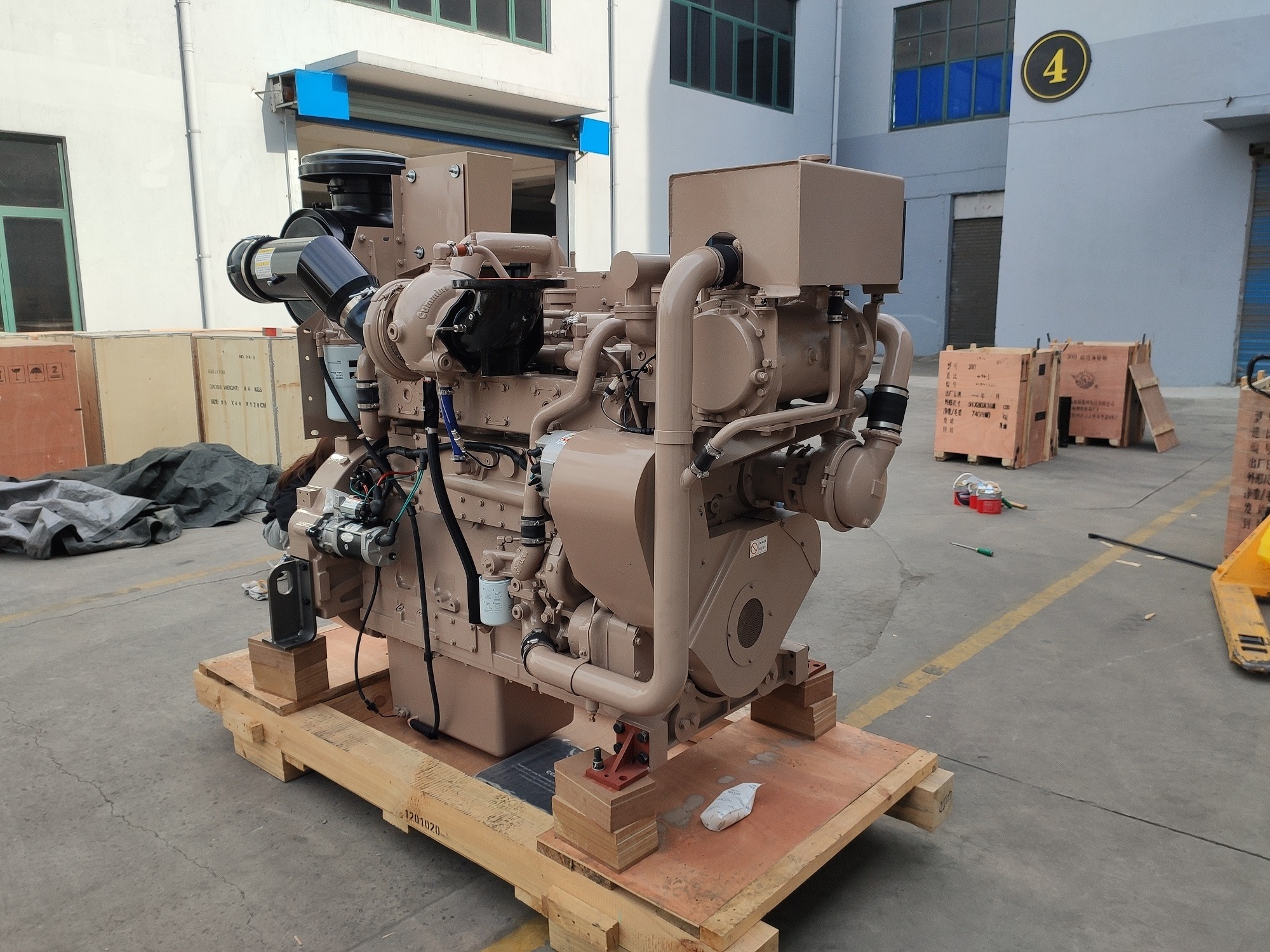 600HP 1800 rpm KTA19-M600 outboard marine diesel engines for sale