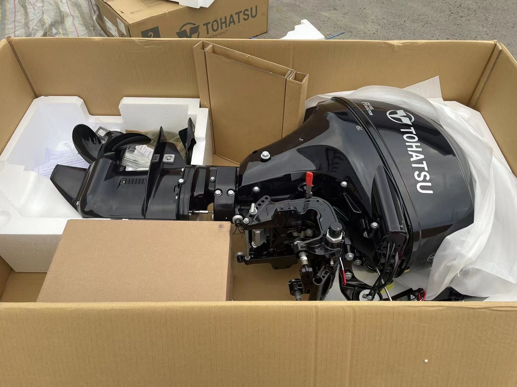 Brand New Tohatsu 4 stroke 9.9 hp Tohatsu Outboard Boat Motors MFS9.9 Outboards Motor