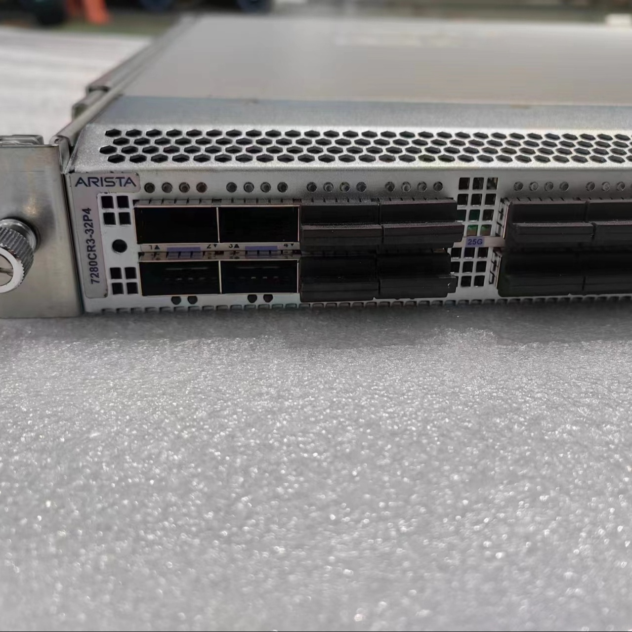 DCS-7280CR3-32P4 series  32 port 100G and 4 port 400G   Data Center Switch Route