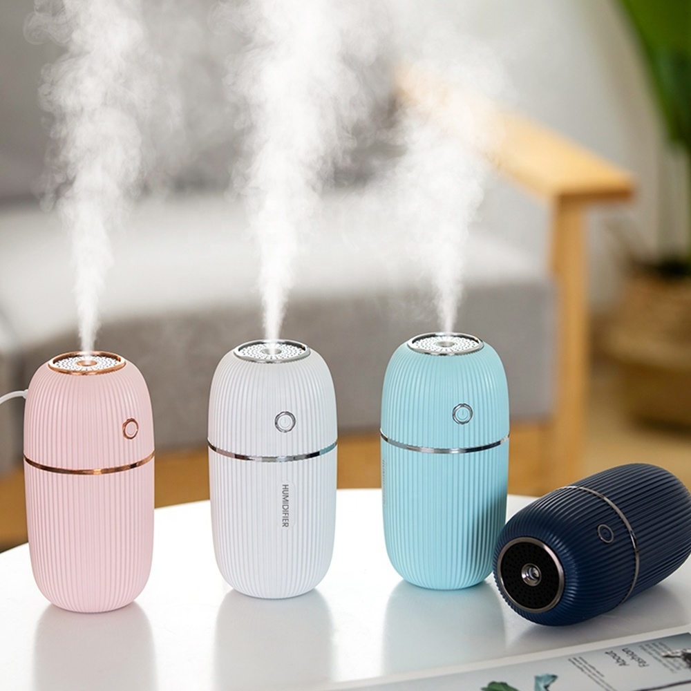 USB Car Humidifier 300 ml Portable Mini Ultrasonic Car Diffuser Cool Mist Humidifier 7 Colors LED Night Light