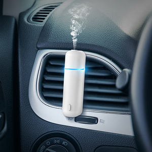 SCENTA Wholesale Aroma Essential Oil Scent Diffuser Machine Luxury Ce Mini Nano Mist Car Diffuser Vent Clip