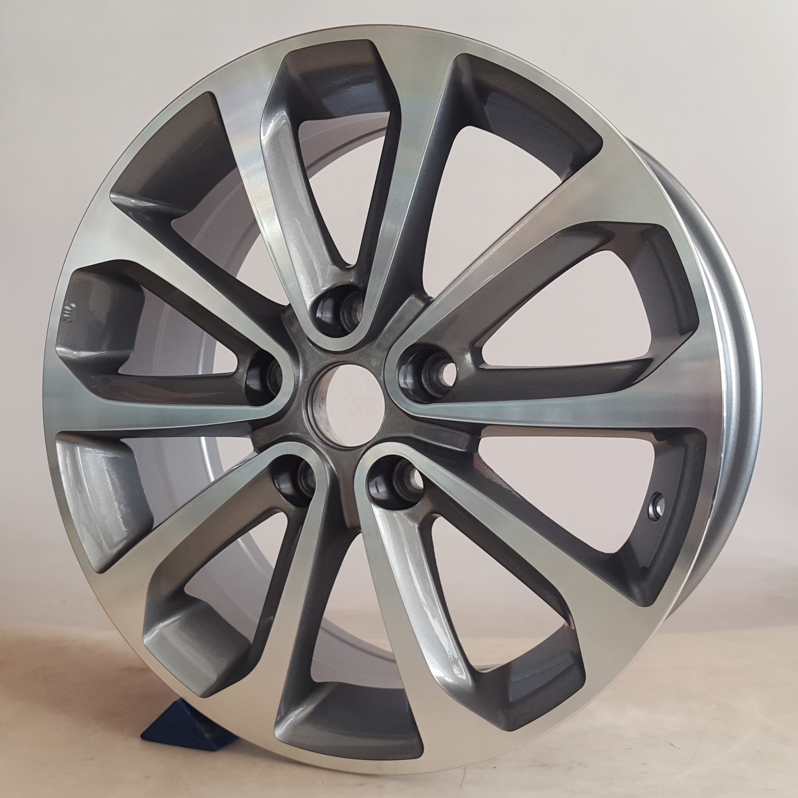 Passenger Car Tires 16X6.5 Inch ET 40 PCD 5X114.3 Aluminum Alloy Wheel Rim Alloy Wheels For Car Wheel Hub From China