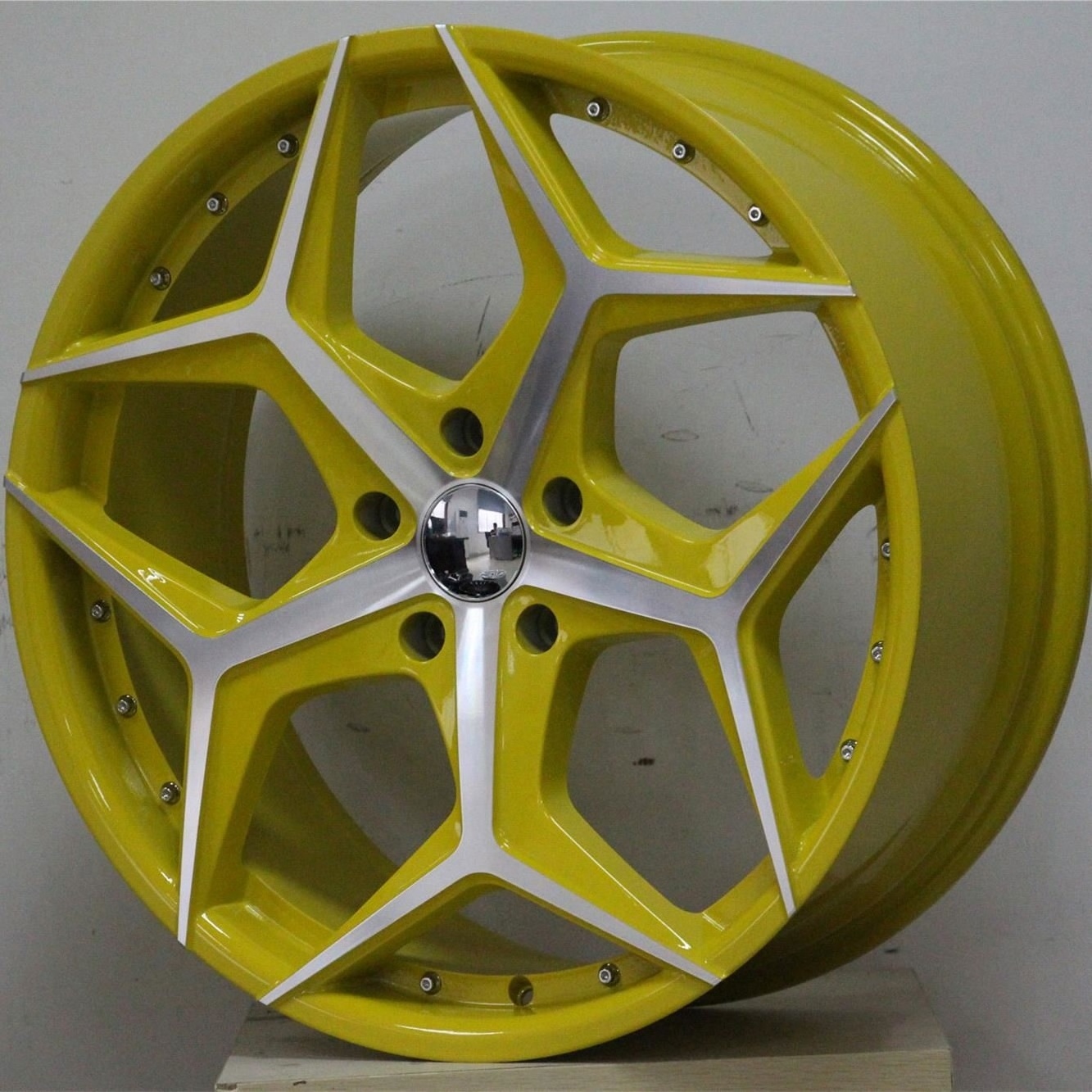 Yellow Black Gold Machined Face  20 22 Inch Passenger Car Alloy Wheel Rims 5*100/105/108/110/112/114.3/120/120.65/127/130