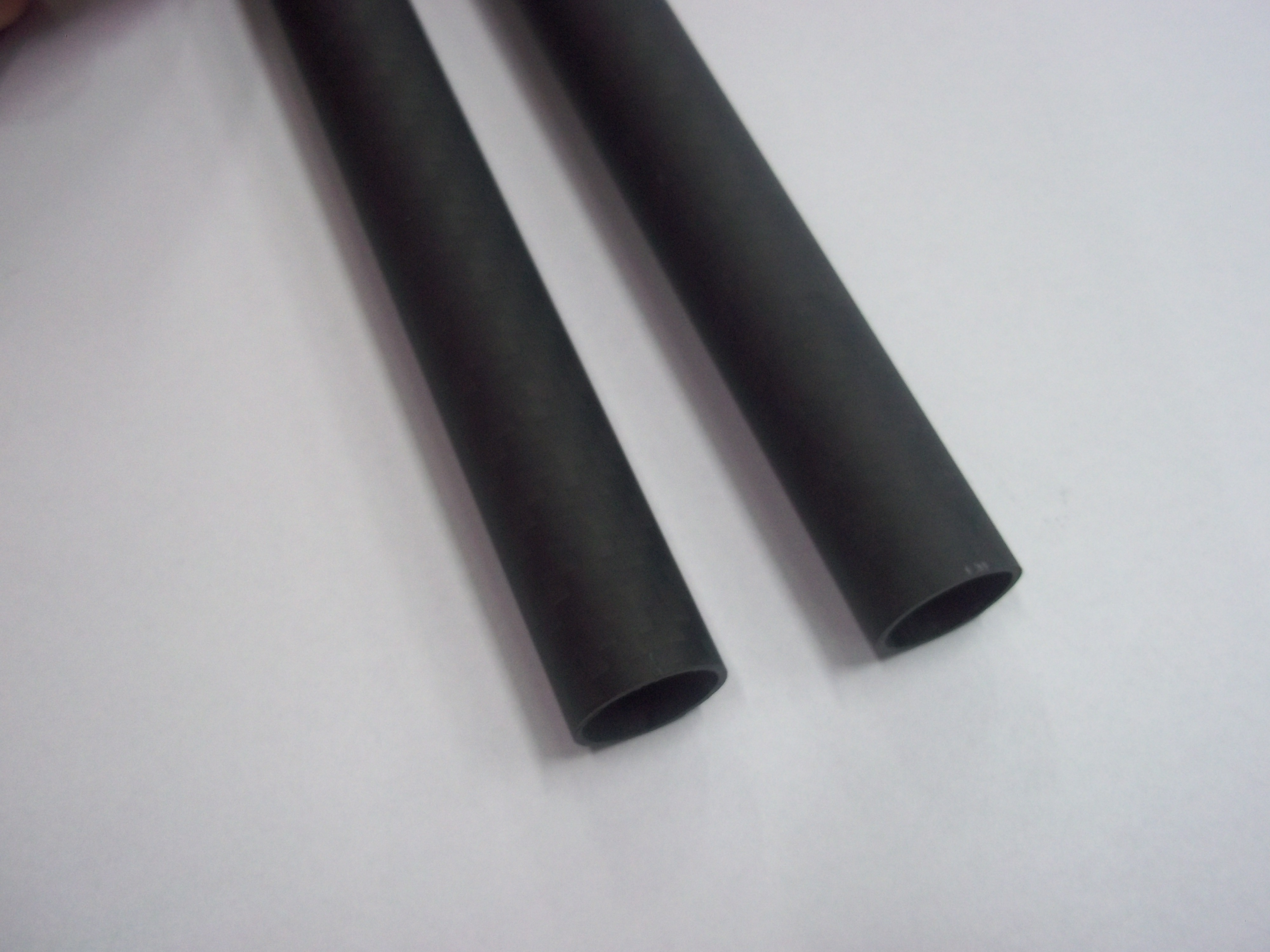 Customization 3K Matte Glossy  Twill Plain Surface Carbon Fiber Tube Pipe 16mm 19mm 20mm 22mm 28mm 30mm