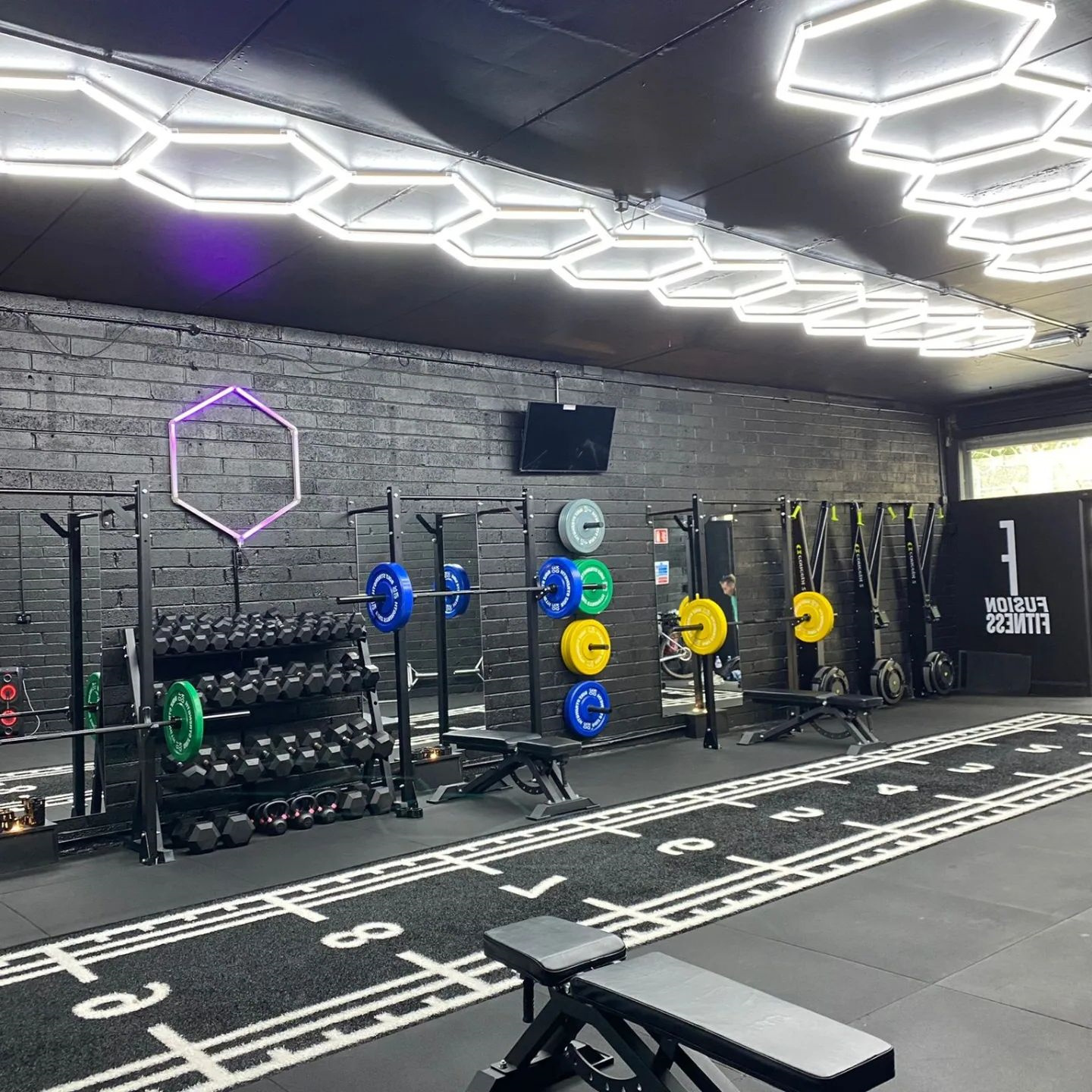 Custom Linear Lights Office Shop Supermarket Hexagonal Led  Home Gym Light White AC 90 Car Workshop Light