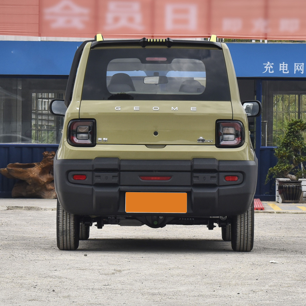 2024 Popular Mini Car Gee-ly Panda Super Cute Cheapest Price Ev Car 4 Seats Electric Car 200km Range