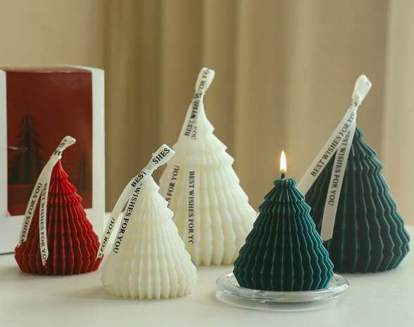 Wholesale Christmas Home Decoration Aroma Fragrance Handmade Novelty Christmas Tree Shaped Scented Candles