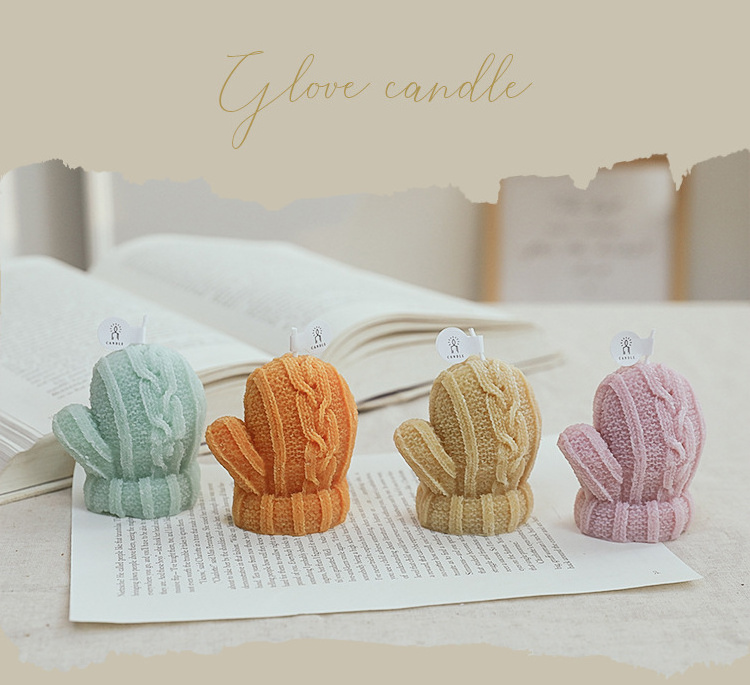 Newest Design Smokeless Soy Wax Scented Candles Plain Color Cute Gloves Shape Candle For Christmas Decoration