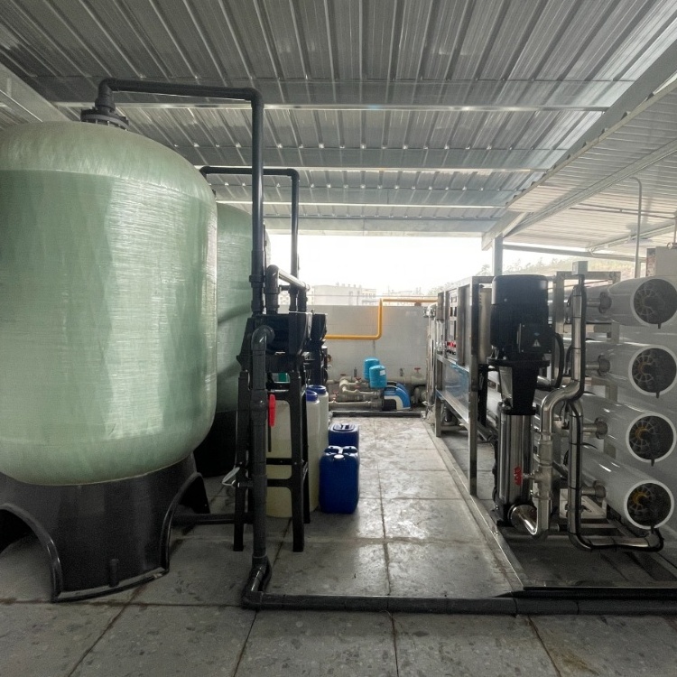 Portable Containerized 5m3 Seawater Desalination Plant Seawater Treatment For Boat 5T Large Scale Salt Water Purification System