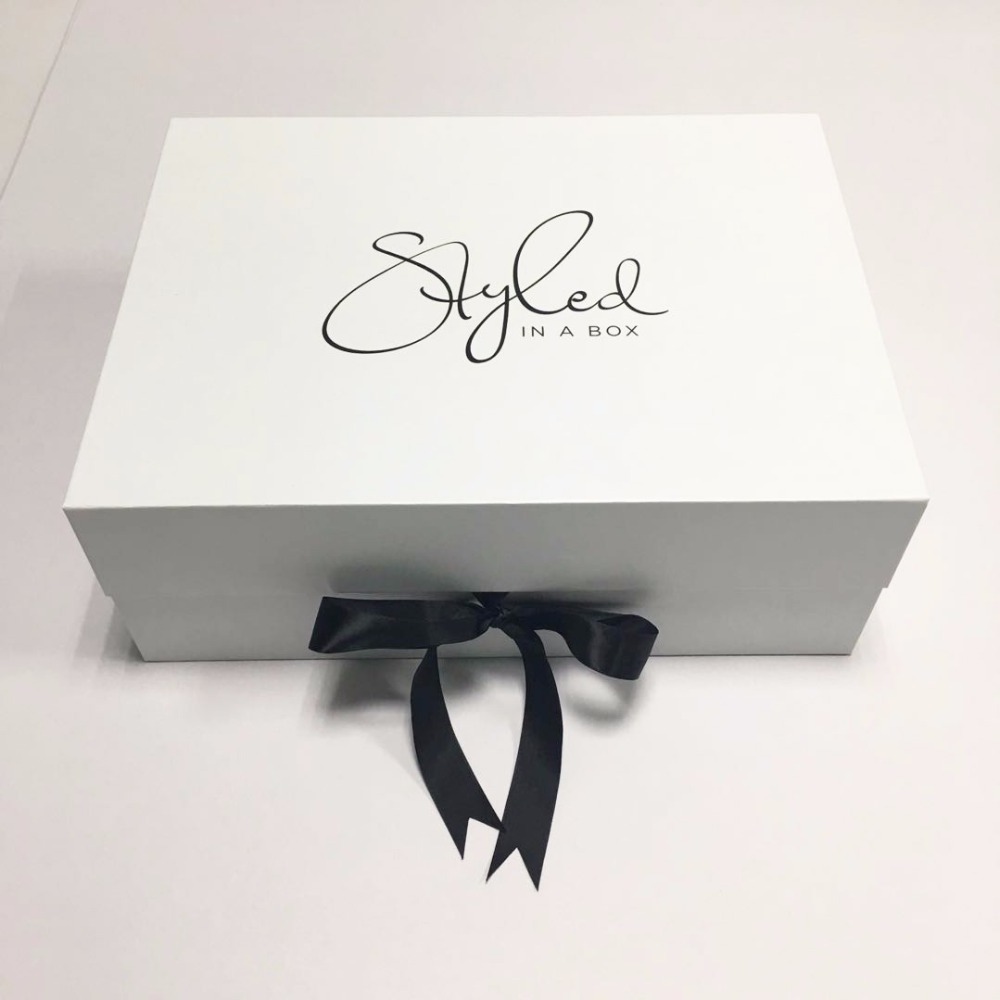 Custom white /pink folding paper luxury made box with ribbon packaging box custom logo gift