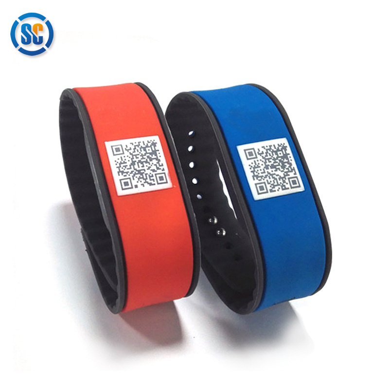 Manufacturers wholesale wrist card 13.56MHz RFID security smart card waterproof bracelet silica gel NFC chip bracelet