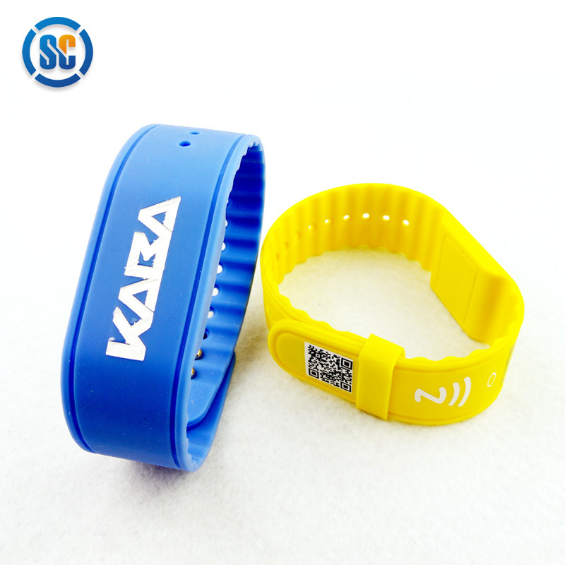 Manufacturers wholesale wrist card 13.56MHz RFID security smart card waterproof bracelet silica gel NFC chip bracelet