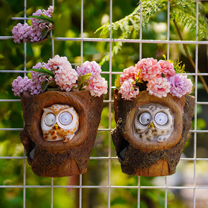 Creative wall hanging flowerpot Cartoon cute owl Solar light decoration garden fence flowerpot garden decoration